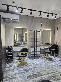 Сдается кабинет в салоне красоты парикмахерский зал 4 кресла