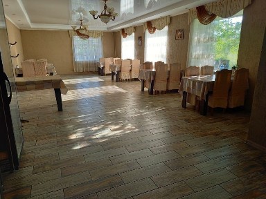 Продам кафе проходимость есть евроремонть