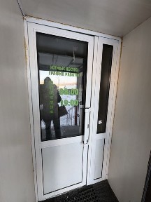 Продам два коммерческих помещения в районе Электротоваров!