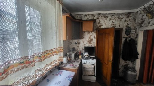 Продам дом барачного типа с мебелью в Рабочем поселке