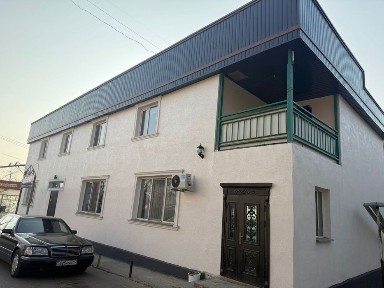 Продаёт здание под бизнес юридический чистый