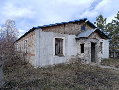 Продам здание с земельным участком