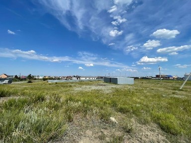 Продам склад в г. Затобольск с участком 18 соток. Торг !
