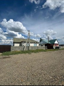 Срочно продам 3 комнатный дом. большой светлый дом. свежий ремонт.
