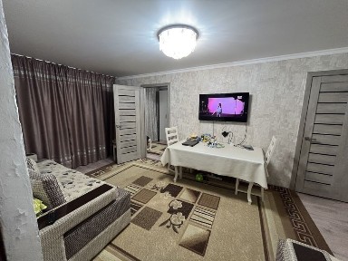 Продам 2-комн. квартиру на Сорокина 50 район Акку