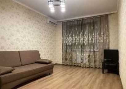 сдам 2х почасовой, посуточно в районе кшт. сатпаева.