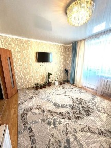 Продается трёхкомнатная квартира. Береке.