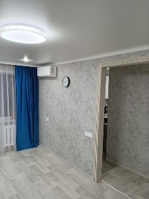Продам 2 х ком квартиру.