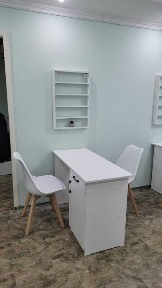 Сдам в аренду маникюрный стол