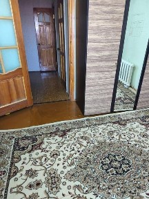 Продам 2-х комнатную квартиру центр возле Автодома