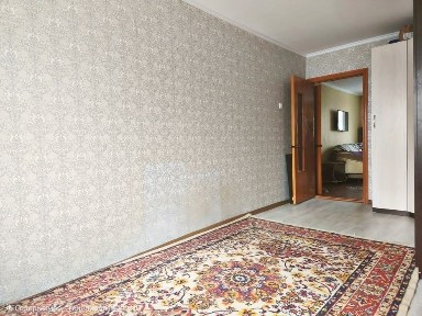 2 ком. Кв. 2-этаж. Мира-67