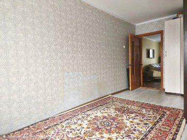 2 ком. Кв. 2-этаж. Мира-67