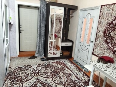 Продается из двух комнат, бывшее общежитие, 41 кв, м в районе МЖК.