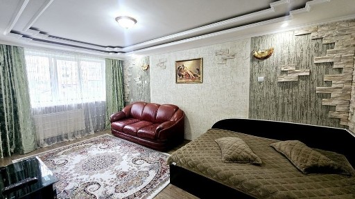 Посуточно, понедельник, по часам 2 ком. кв. в районе Тайги.