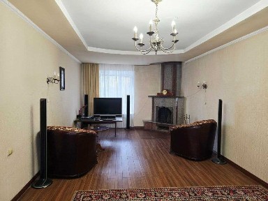 **Продам дом в Отрадном первая линия