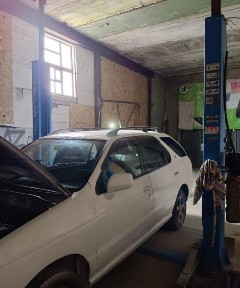 Сдам подъемник 2000 ТГ. Час