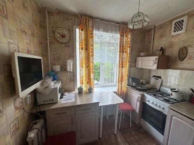 Продам квартиру 3- комнатную Бак-Бак