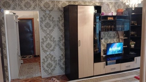 Қала ортасында 3 бөлмелі үйді жалға ұзақ мерзімге жалға беремін