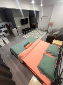 Сдаётся 1 ком. Полулюкс квартира студия посуточно