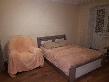 Сдам 1,5 на Дворце спорта