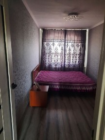 Продам 3-х комнатную квартиру в центре города.