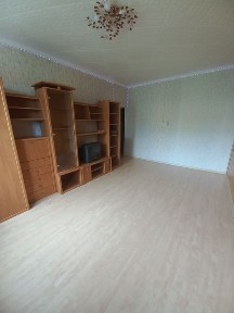 Продам 1-ую квартиру улучшенной планировки