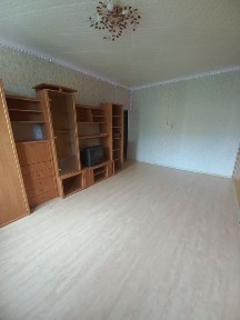 Продам 1-ую квартиру улучшенной планировки