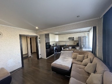 Продается 4х ком. квартира, р-н БСМП