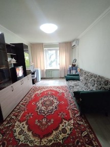 Продается ухоженная идеальная квартира, в самом центре города.
