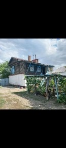 Продам два дома на одном участке