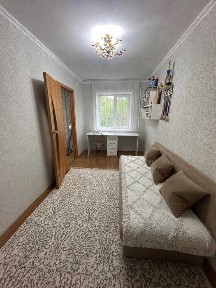 Продам 2-х комн. квартиру, центр