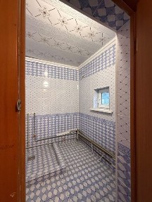 Үи сатылады Жаңақұрылыста.