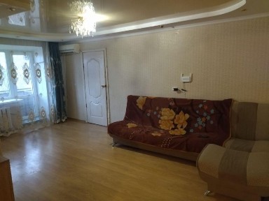 Сдам квартиру на длительный срок в центре города