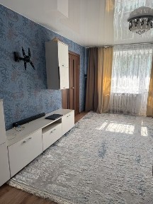 Квартира 3-х комнатная в г. Алтай, ул Комарова 10/2