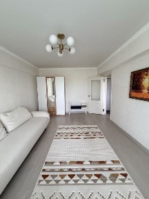 Продам 1 ком кв в районе Зеленый базара. Макатаева Нусупбекова