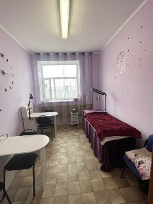 Срочно Сдам в аренду стол для маникюра