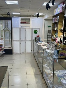С Р О Ч Н О Продаются бутик отличное место