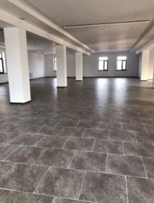 Сдается в аренду первый этаж здания, площадью 346кв/м.
