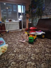 Продаётся трёх комнатная квартира, мкр. Мамраева 12, телефон, лифт