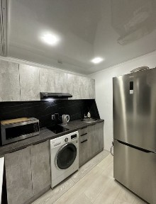 Сдается 1ком квартира почасам и посуточно Момышулы
