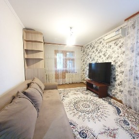 Продаётся 1-комнатная квартира, 31 м², 2/5 этаж, Есет батыра, центр го