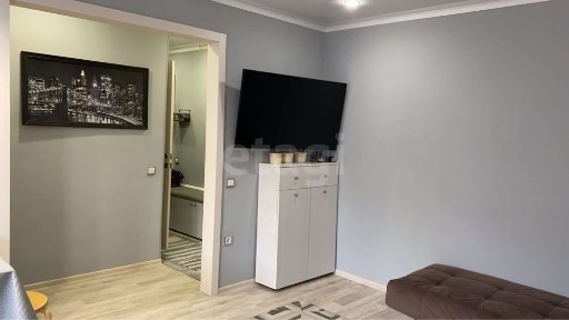 Продам 2х комнатную квартиру Царева 4