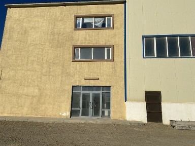 Сдается в аренду большой ангар с офисом.