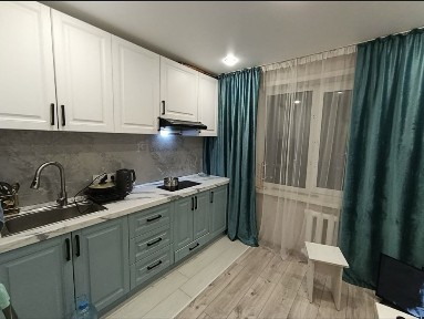 Продам 2 х комнатнубю