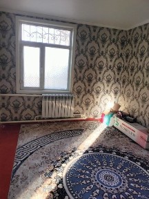 Үй. Сатылады Бегзат мөлтек Ауданында. Жолдың асты. 4.Бөлмелі. Өрік. Тал.