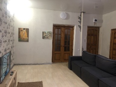 Продаю 2 ком. квартиру болгарского типа