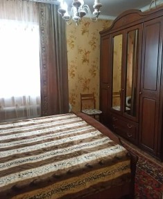 Продам дом в полтора уровня.