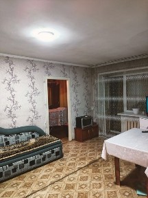 Продам 2 комнатную квартиру, очень тёплая, рядом магазины, школа