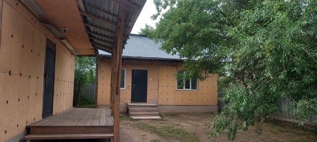 Продам 3 времянки на одном участке