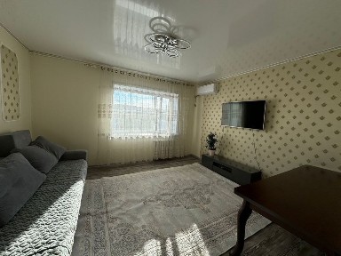 Продам 3 комнатную квартиру район Азии.